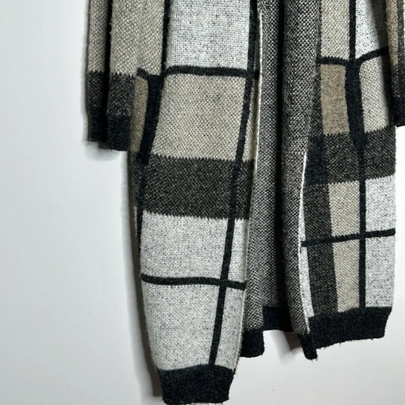 Joseph A Cardigan - Picture 3 of 11